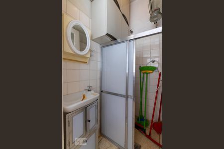 Apartamento à venda com 151m², 3 quartos e 1 vaga Apartamento à venda com 151m², 3 quartos e 1 vagaBanheiro de serviço