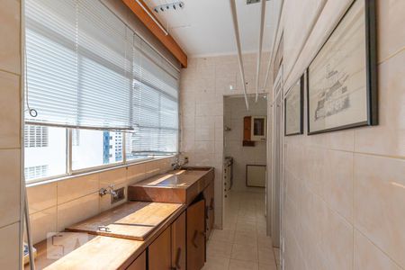 Apartamento à venda com 151m², 3 quartos e 1 vaga Apartamento à venda com 151m², 3 quartos e 1 vagaÁrea de serviço