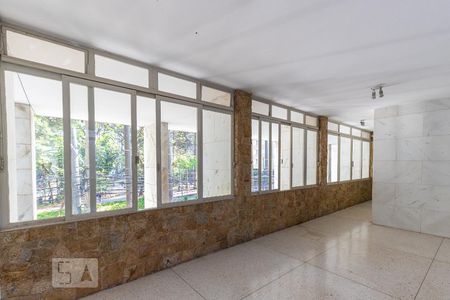 Apartamento à venda com 151m², 3 quartos e 1 vaga Apartamento à venda com 151m², 3 quartos e 1 vagaÁrea comum - Salão de festas