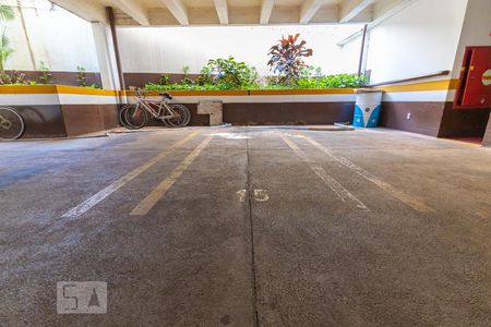 Apartamento à venda com 151m², 3 quartos e 1 vaga Apartamento à venda com 151m², 3 quartos e 1 vagaVaga de garagem