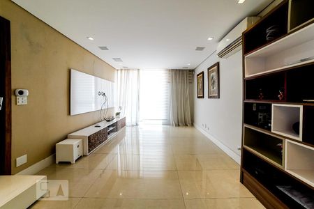 Sala de casa à venda com 2 quartos, 270m² em Vila Maria Alta, São Paulo