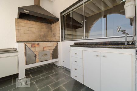 Apartamento à venda com 170m², 3 quartos e 2 vagas Apartamento à venda com 170m², 3 quartos e 2 vagasChurrasqueira