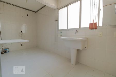 Apartamento à venda com 170m², 3 quartos e 2 vagas Apartamento à venda com 170m², 3 quartos e 2 vagasÁrea de Serviço