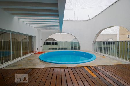Apartamento à venda com 170m², 3 quartos e 2 vagas Apartamento à venda com 170m², 3 quartos e 2 vagasPiscina