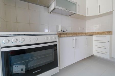 Apartamento à venda com 170m², 3 quartos e 2 vagas Apartamento à venda com 170m², 3 quartos e 2 vagasCozinha