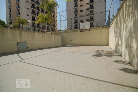 Apartamento à venda com 170m², 3 quartos e 2 vagas Apartamento à venda com 170m², 3 quartos e 2 vagasQuadra