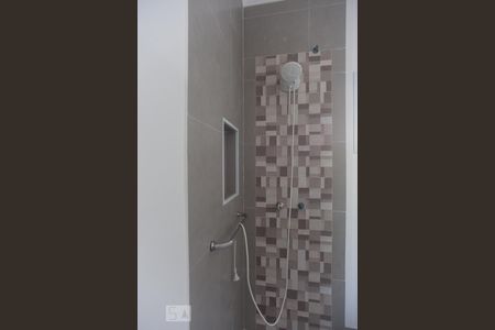 Casa à venda com 270m², 4 quartos e 8 vagas Casa à venda com 270m², 4 quartos e 8 vagasBanheiro da suíte 1