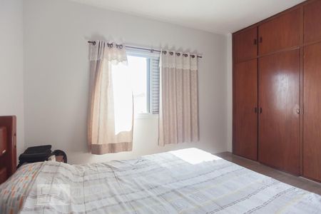 Casa à venda com 270m², 4 quartos e 8 vagas Casa à venda com 270m², 4 quartos e 8 vagasSuíte 2