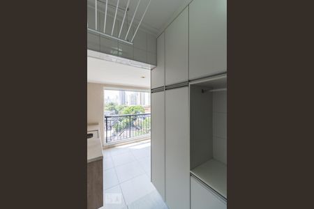 Apartamento à venda com 72m², 2 quartos e 1 vaga Apartamento à venda com 72m², 2 quartos e 1 vagaÁrea de serviço