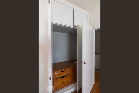 Casa à venda com 156m², 3 quartos e 2 vagasQuarto 3