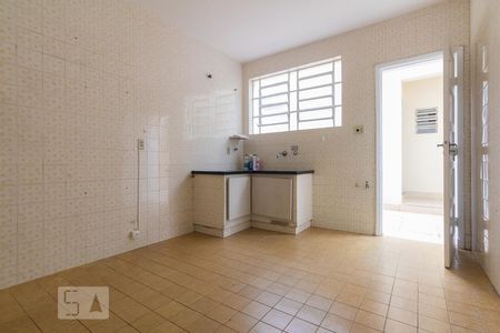 Casa à venda com 156m², 3 quartos e 2 vagasCozinha