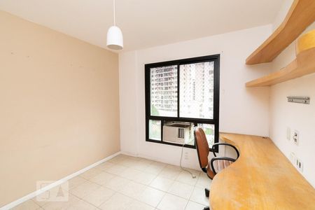 Apartamento para alugar com 102m², 3 quartos e 1 vagaQuarto 2