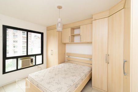 Apartamento para alugar com 102m², 3 quartos e 1 vagaSuíte