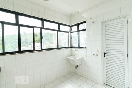 Apartamento para alugar com 102m², 3 quartos e 1 vagaÁrea de Serviço