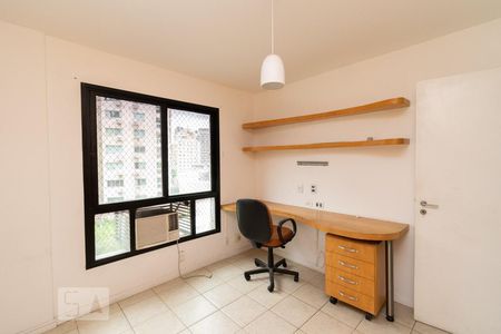 Apartamento para alugar com 102m², 3 quartos e 1 vagaQuarto 2