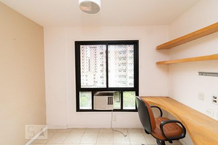 Apartamento para alugar com 102m², 3 quartos e 1 vagaQuarto 2