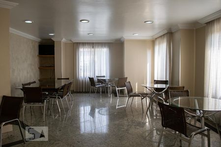 Apartamento à venda com 109m², 3 quartos e 2 vagas Apartamento à venda com 109m², 3 quartos e 2 vagasÁrea comum - Salão de festas