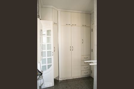 Apartamento à venda com 109m², 3 quartos e 2 vagas Apartamento à venda com 109m², 3 quartos e 2 vagasÁREA SERVIÇO