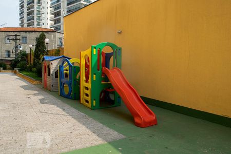 Apartamento à venda com 109m², 3 quartos e 2 vagas Apartamento à venda com 109m², 3 quartos e 2 vagasÁrea Comum - Playground