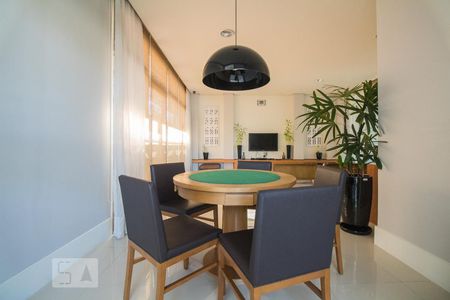 Apartamento para alugar com 49m², 1 quarto e 1 vagaSalão de Jogos - Condomínio