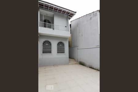Casa à venda com 165m², 3 quartos e 2 vagas Casa à venda com 165m², 3 quartos e 2 vagasGaragem