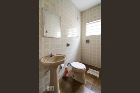 Casa à venda com 165m², 3 quartos e 2 vagas Casa à venda com 165m², 3 quartos e 2 vagasBanheiro Suíte