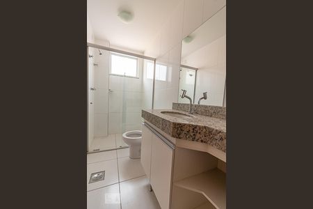 Apartamento à venda com 194m², 3 quartos e 2 vagasBanheiro 2