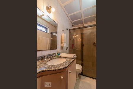 Apartamento à venda com 140m², 3 quartos e 3 vagasBanheiro do Quarto 2