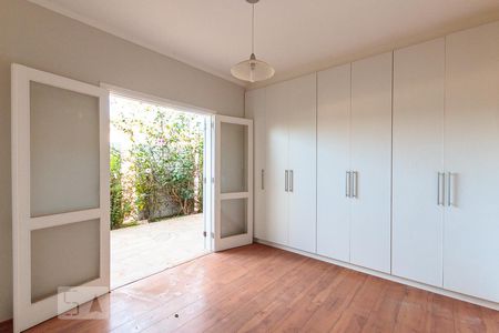 Casa de condomínio à venda com 300m², 4 quartos e 2 vagasQuarto 3