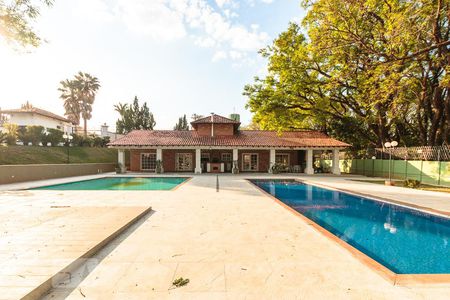 Casa de condomínio à venda com 300m², 4 quartos e 2 vagasCondomínio