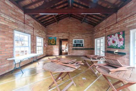 Casa de condomínio à venda com 300m², 4 quartos e 2 vagasÁrea comum - Salão de festas