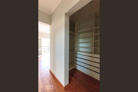 Casa de condomínio à venda com 300m², 4 quartos e 2 vagasQuarto 4