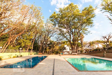 Casa de condomínio à venda com 300m², 4 quartos e 2 vagasÁrea comum - Piscina