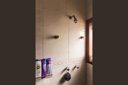 Casa à venda com 545m², 5 quartos e 6 vagasBanheiro Suite 2