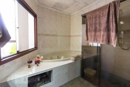 Casa à venda com 545m², 5 quartos e 6 vagasBanheiro Suite 4