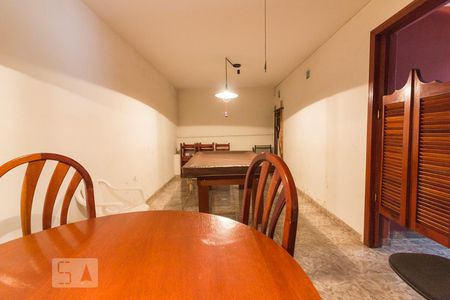 Casa à venda com 545m², 5 quartos e 6 vagasSalao de Jogos