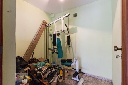 Casa à venda com 545m², 5 quartos e 6 vagasAcademia