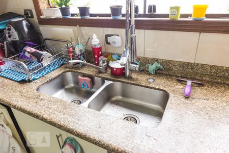 Casa à venda com 545m², 5 quartos e 6 vagasCozinha