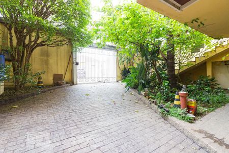 Casa à venda com 545m², 5 quartos e 6 vagasGaragem