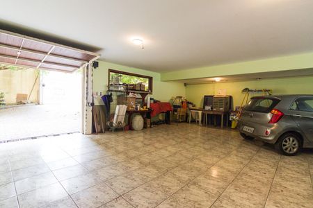 Casa à venda com 545m², 5 quartos e 6 vagasGaragem