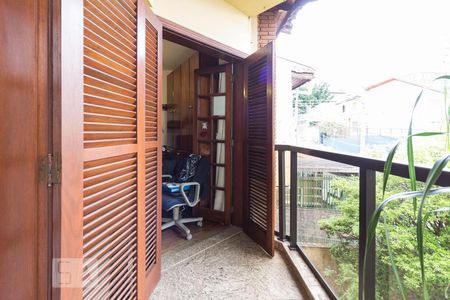 Casa à venda com 545m², 5 quartos e 6 vagasVaranda