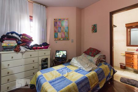 Casa à venda com 545m², 5 quartos e 6 vagasSuite 1