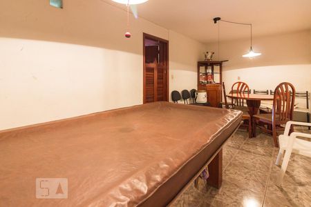 Casa à venda com 545m², 5 quartos e 6 vagasSalao de Jogos
