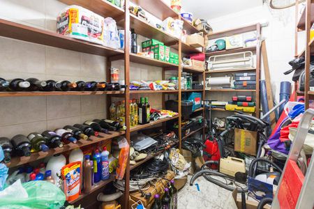 Casa à venda com 545m², 5 quartos e 6 vagasDespensa