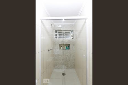 Banheiro de casa para alugar com 1 quarto, 60m² em Jardim Oriental, São Paulo