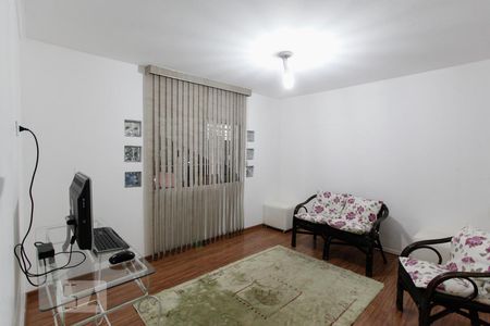 Sala de casa para alugar com 1 quarto, 60m² em Jardim Oriental, São Paulo