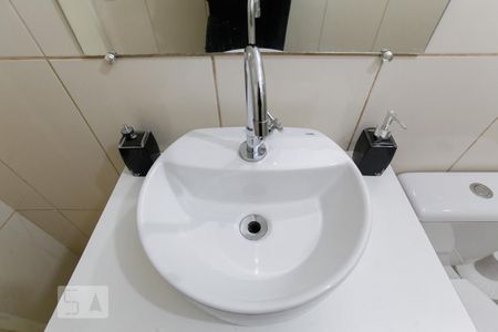 Banheiro - Detalhe  de casa para alugar com 1 quarto, 60m² em Jardim Oriental, São Paulo