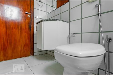 Banheiro de apartamento para alugar com 3 quartos, 75m² em Silveira, Belo Horizonte