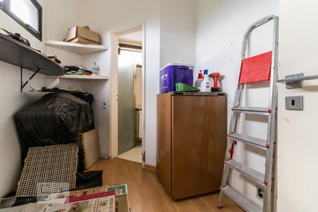 Apartamento para alugar com 210m², 3 quartos e 3 vagas Apartamento para alugar com 210m², 3 quartos e 3 vagasQuarto de Serviço