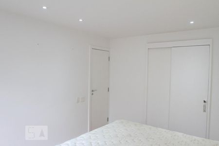 Apartamento à venda com 95m², 2 quartos e 1 vaga Apartamento à venda com 95m², 2 quartos e 1 vagaQuarto Suíte